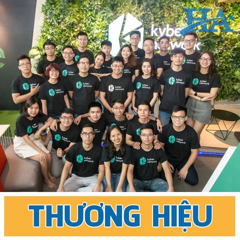 Đồng phục công ty được chọn cần đảm bảo một số tiêu chuẩn theo quy định để đảm bảo tính thống nhất 