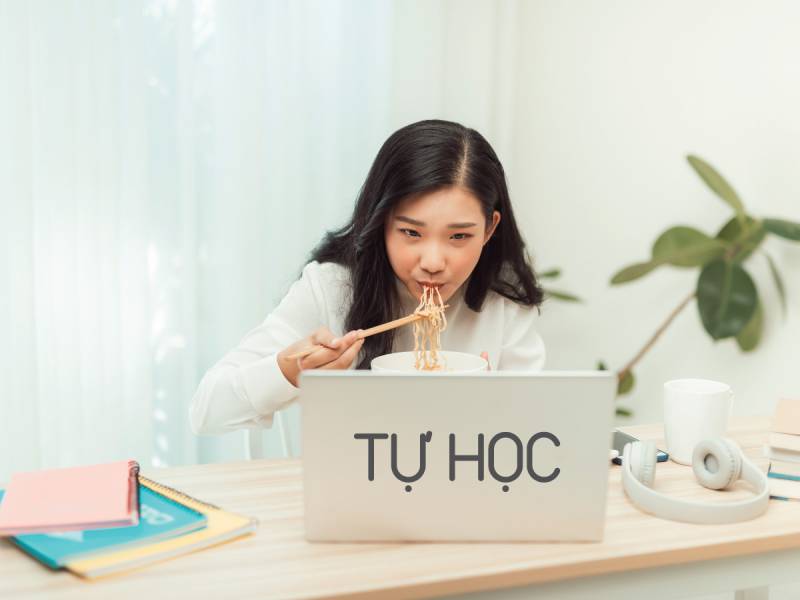 Tự học kỹ năng mới, nâng cao bản thân