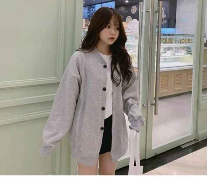 Rất nhiều chàng trai cảm thấy thích thú khi bạn gái phối đồ cardigan