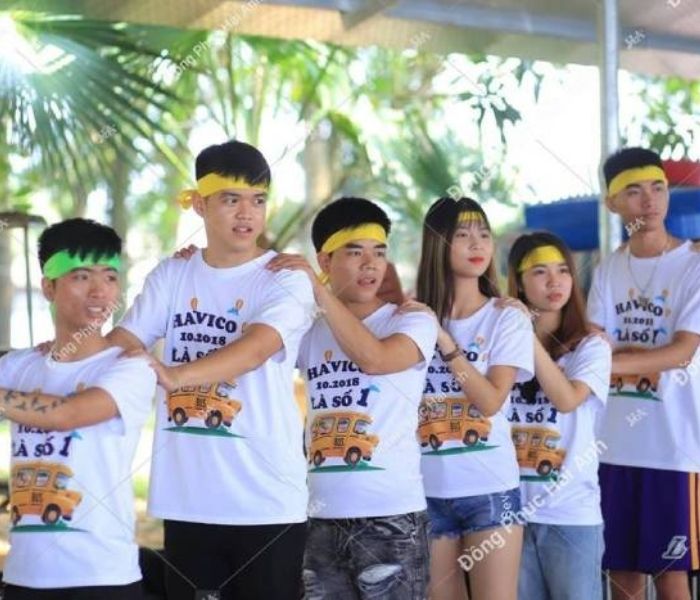 Trang phục teambuilding cho các thành viên trong công ty