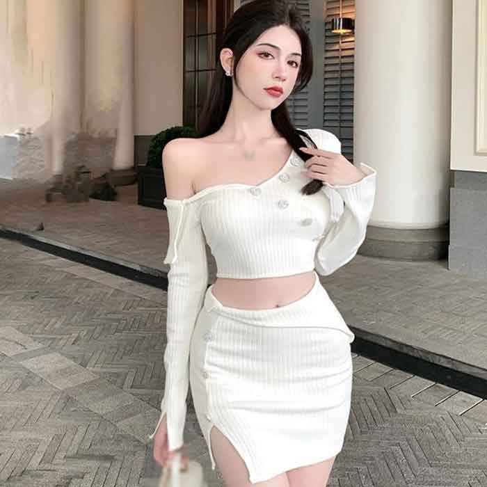 Mẫu croptop trễ vai siêu gợi cảm