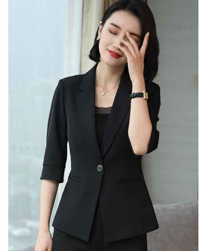 Mẫu vest nữ màu đen cách điệu trẻ trung